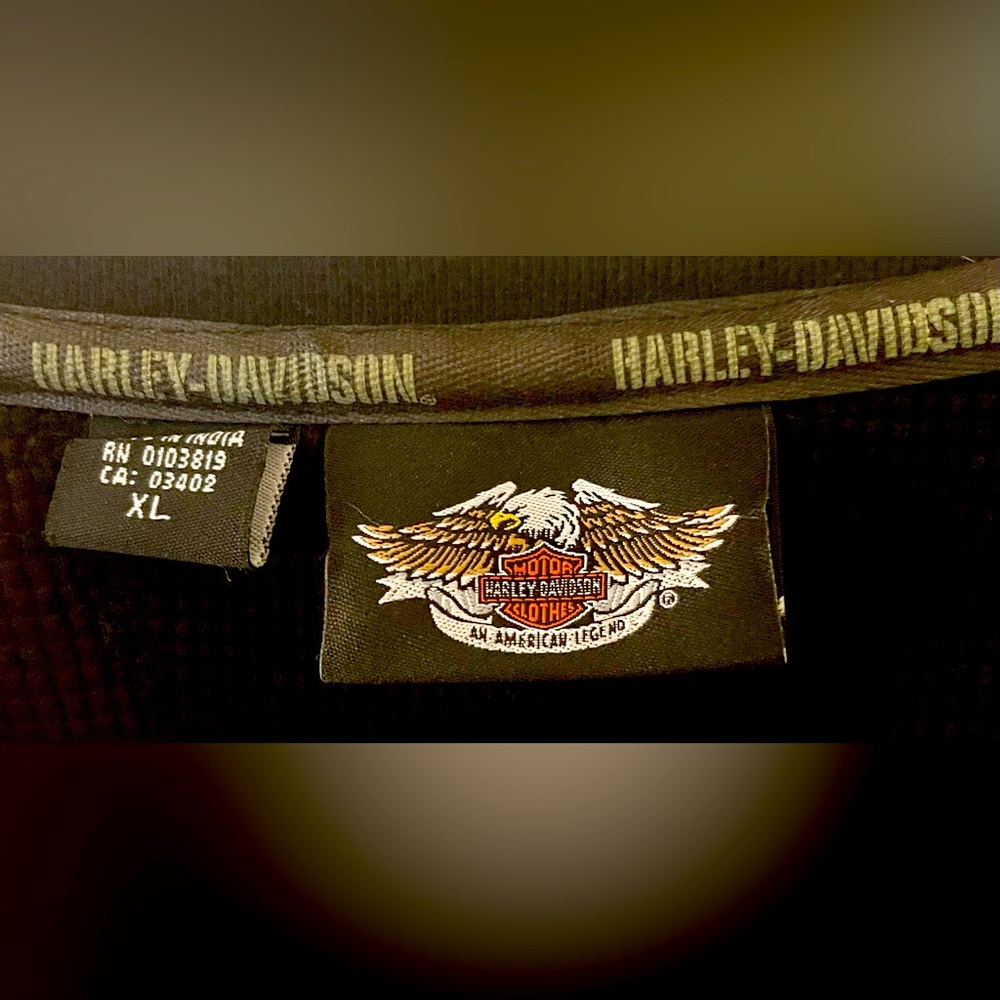 Harley Davidson black thermal shirt w/embroidered logo